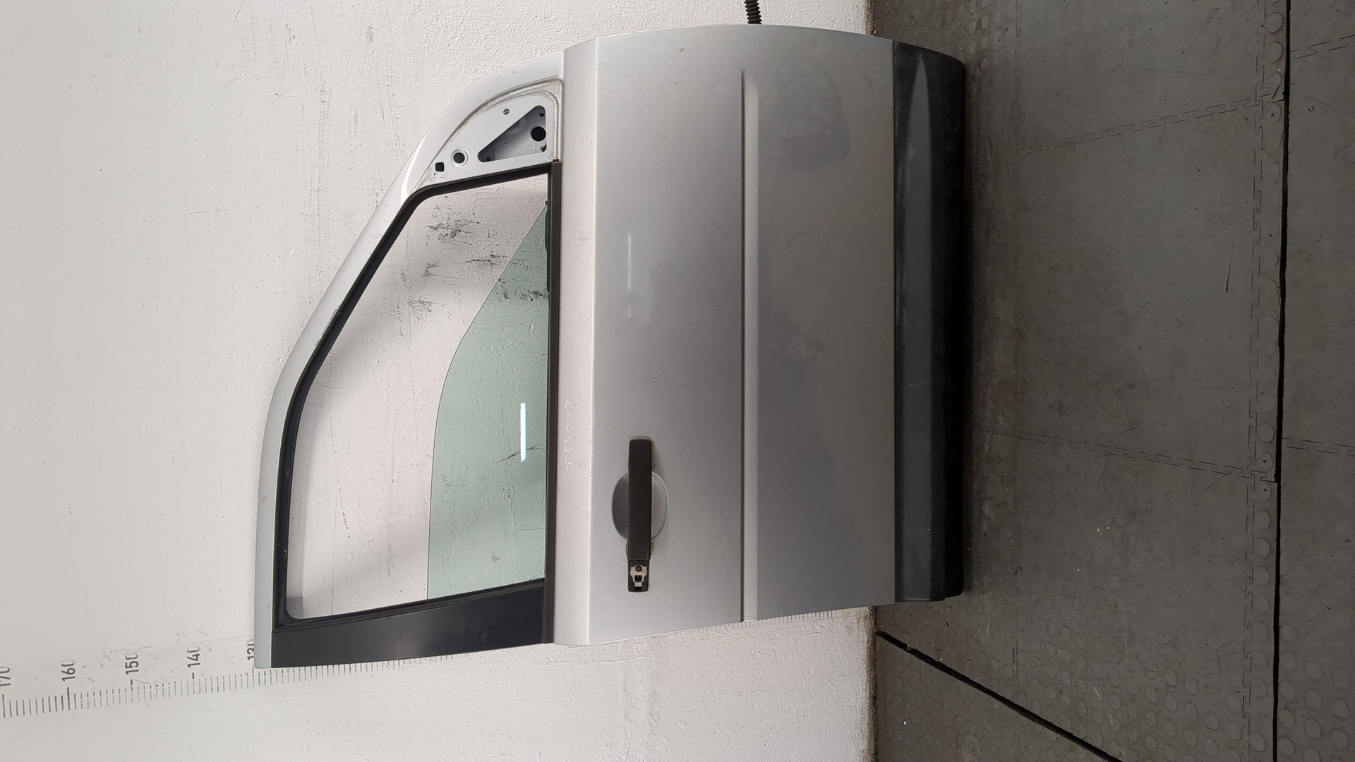 Дверь передняя правая