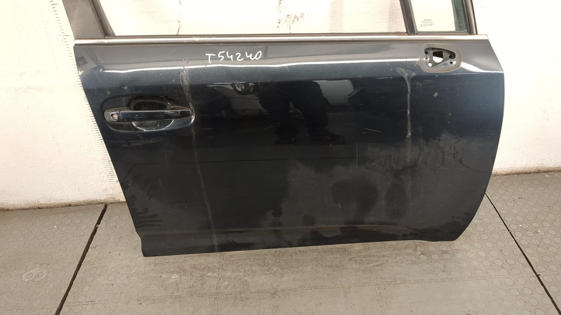 Дверь передняя правая