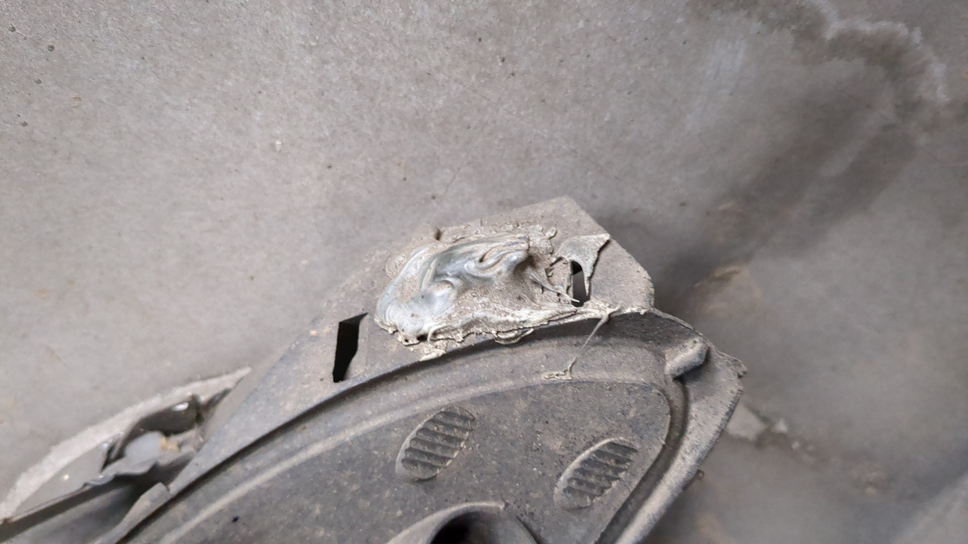 Бампер передний