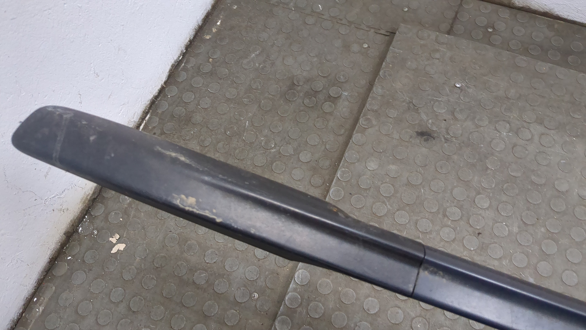 Рейлинг (релинг) правый (планка на крышу)