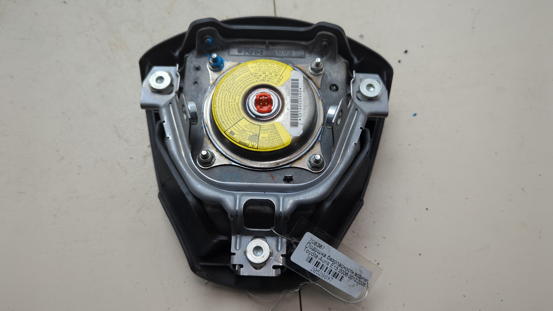 Подушка безопасности в рулевое колесо