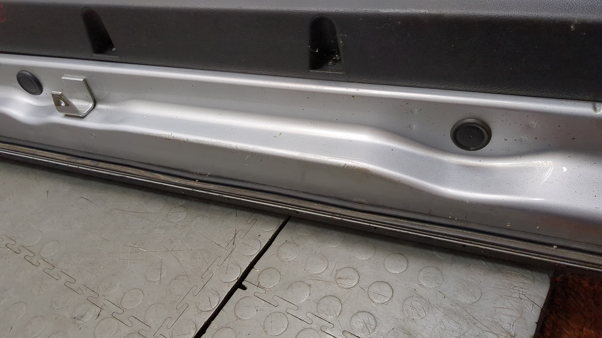 Дверь передняя левая