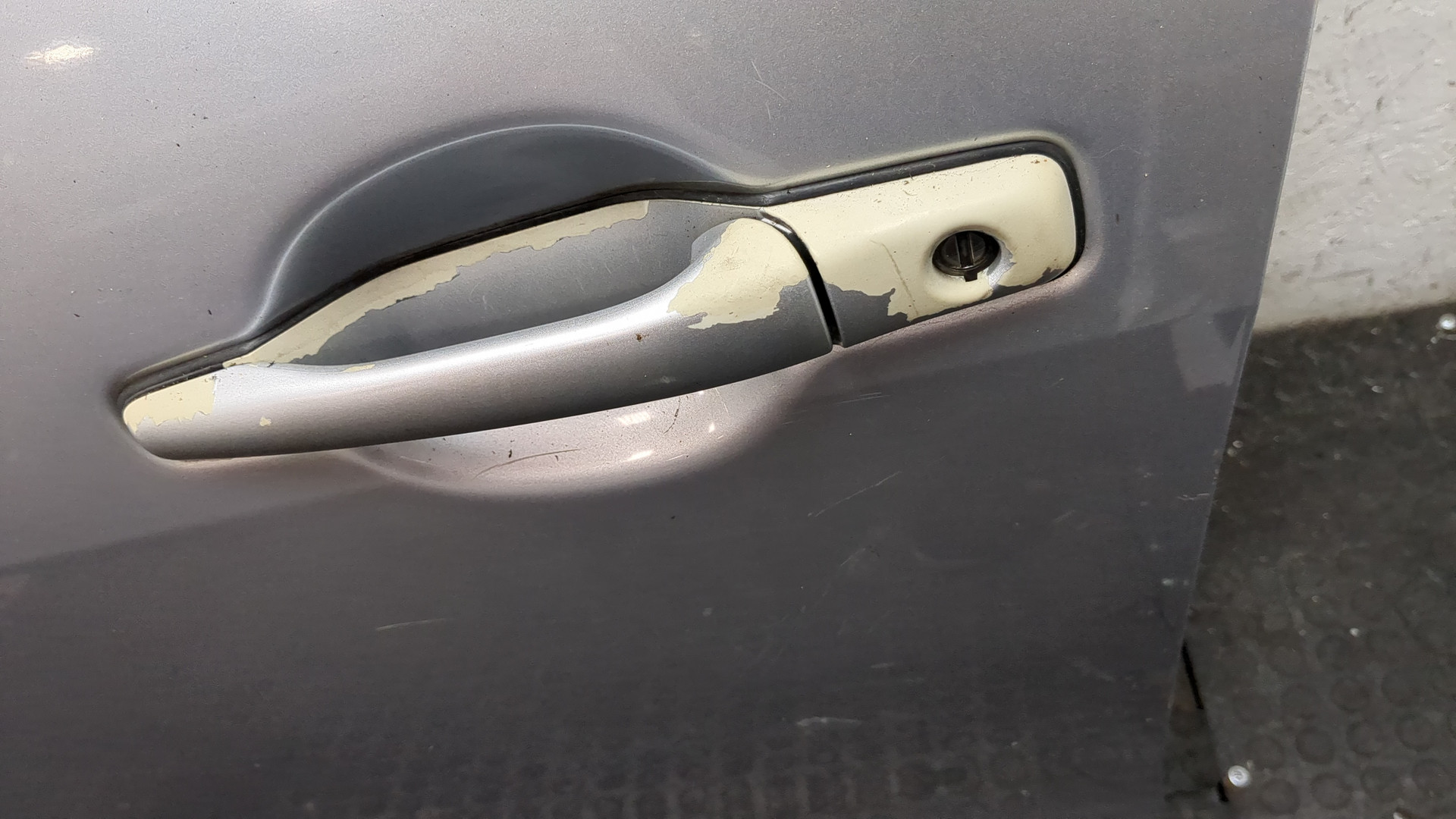 Дверь передняя левая