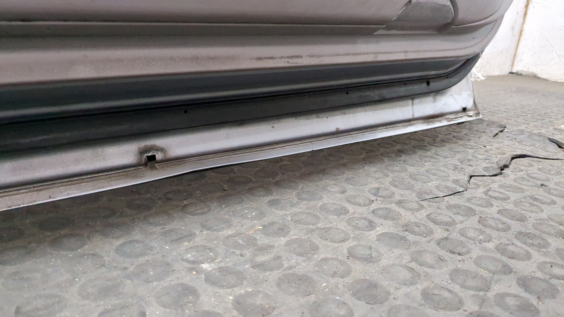 Дверь передняя левая