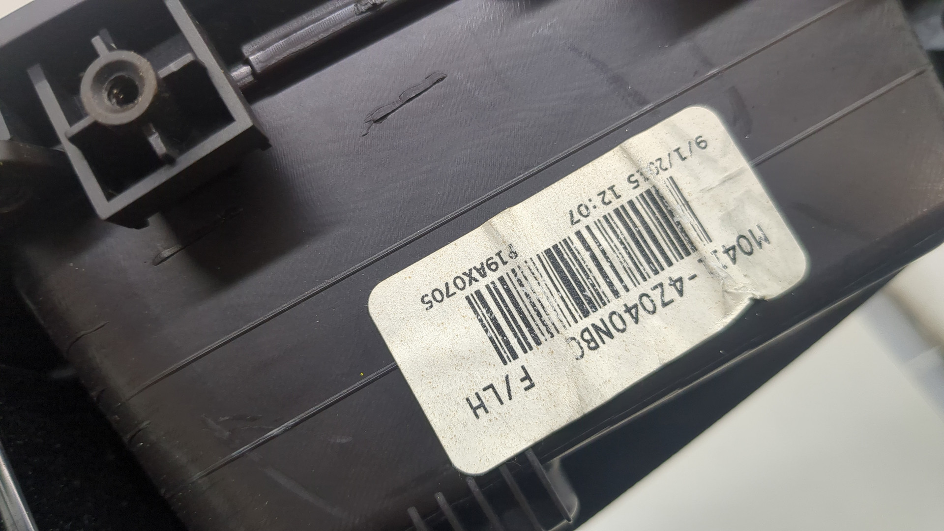 Кнопка стеклоподъемника