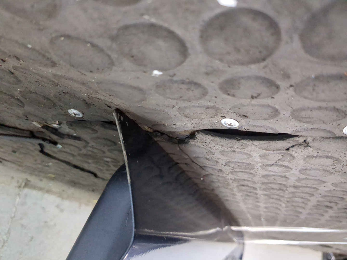 Дверь передняя левая