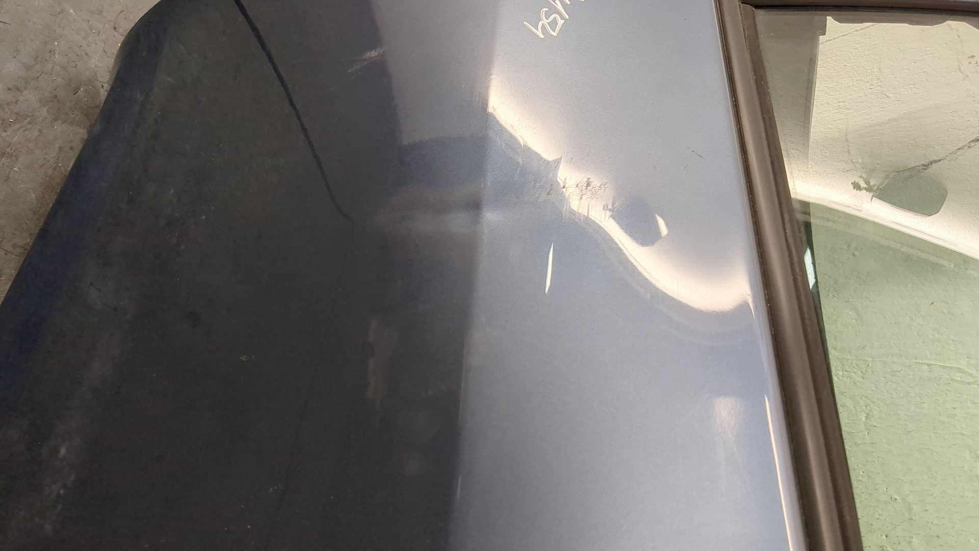 Дверь передняя левая