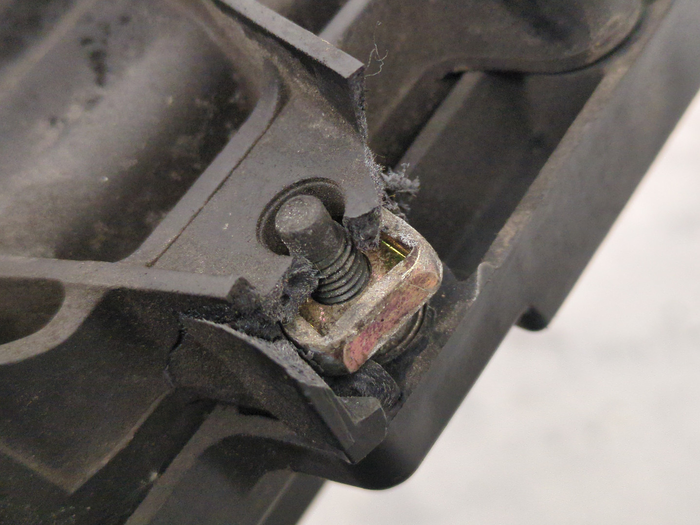 Заслонка дроссельная электрическая