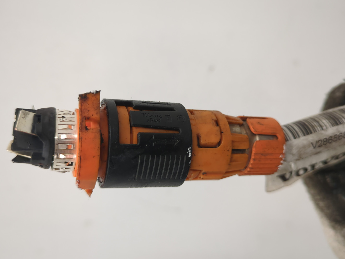 Преобразователь напряжения (адаптер)