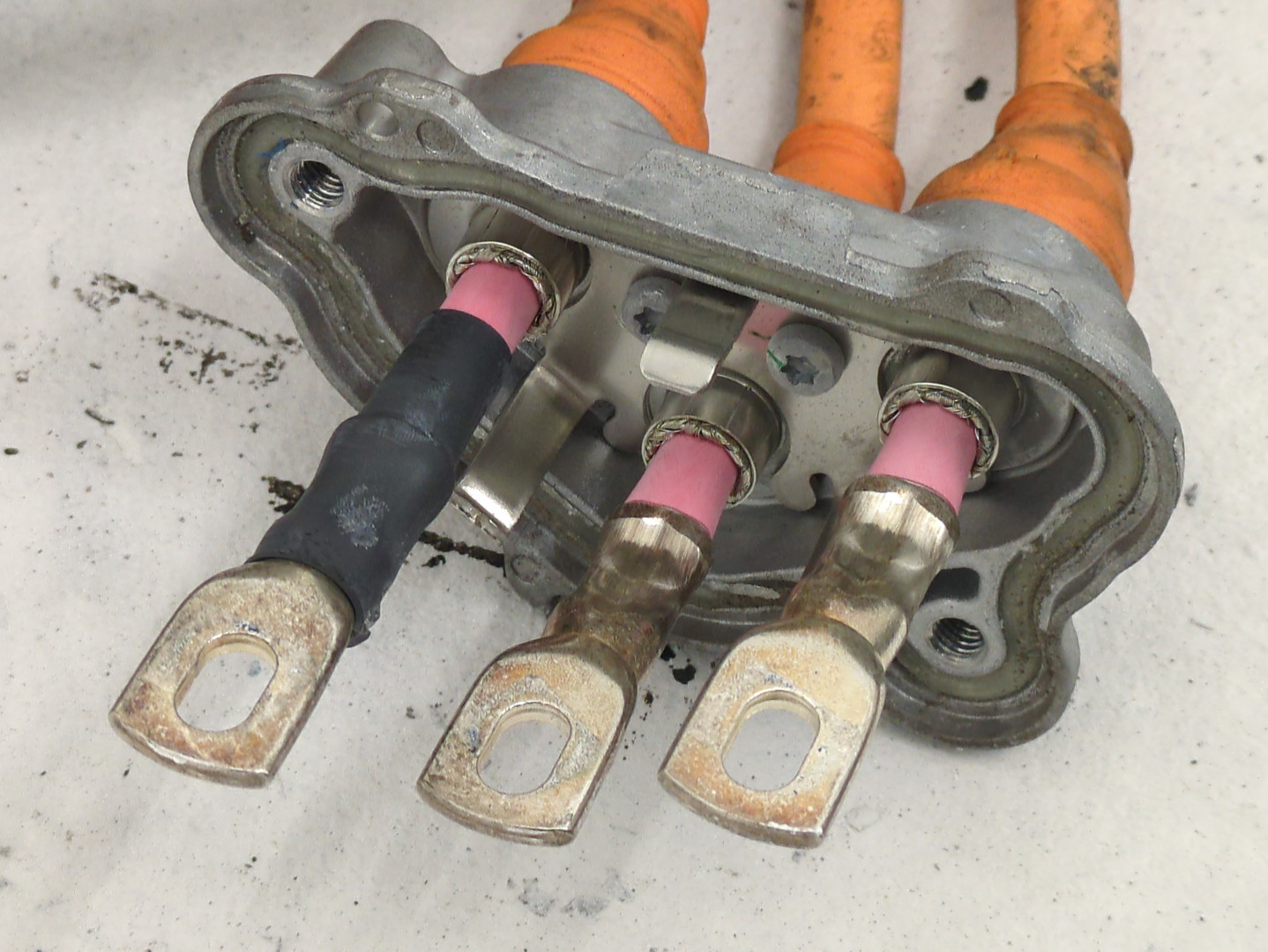 Преобразователь напряжения (адаптер)