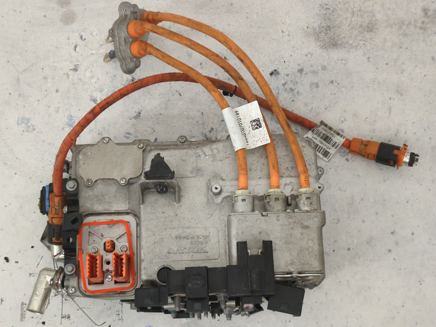 Преобразователь напряжения (адаптер)