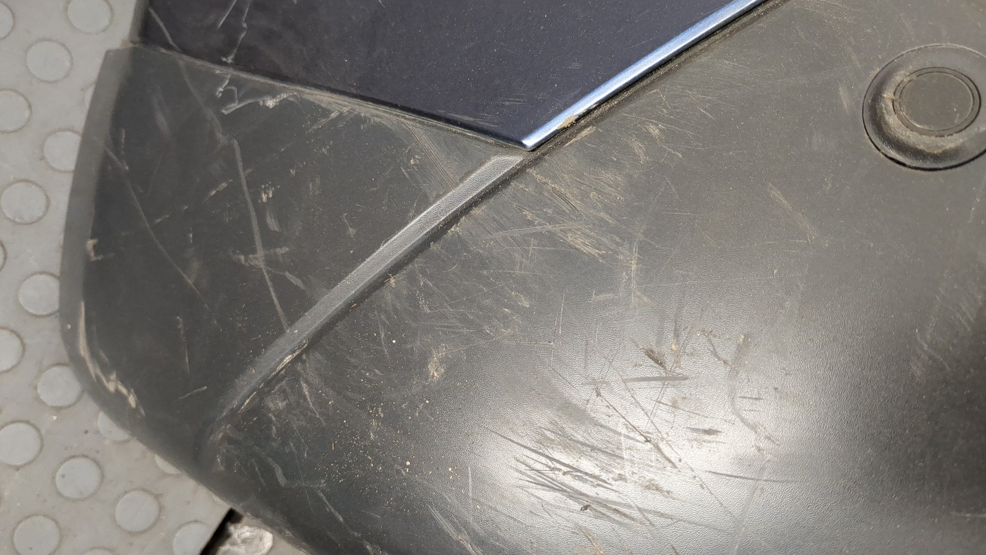 Бампер задний