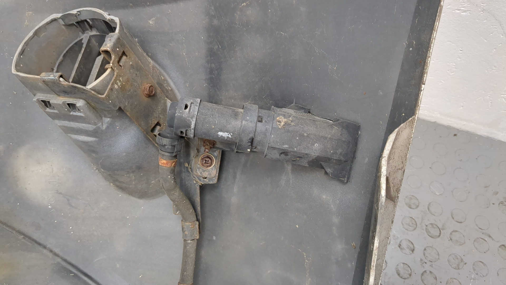 Бампер передний