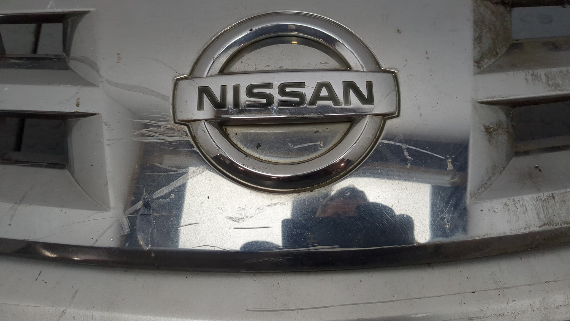 Бампер передний