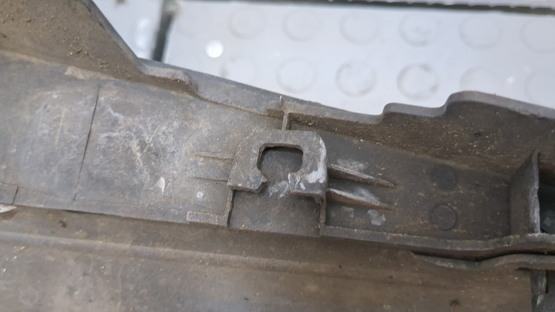 Бампер передний