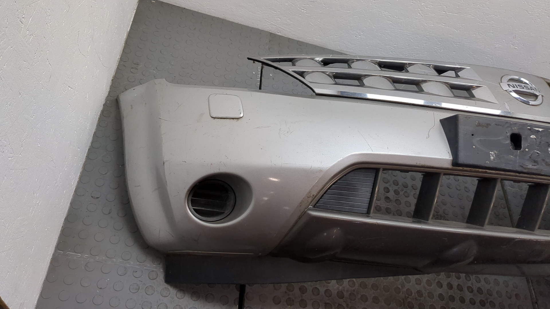 Бампер передний