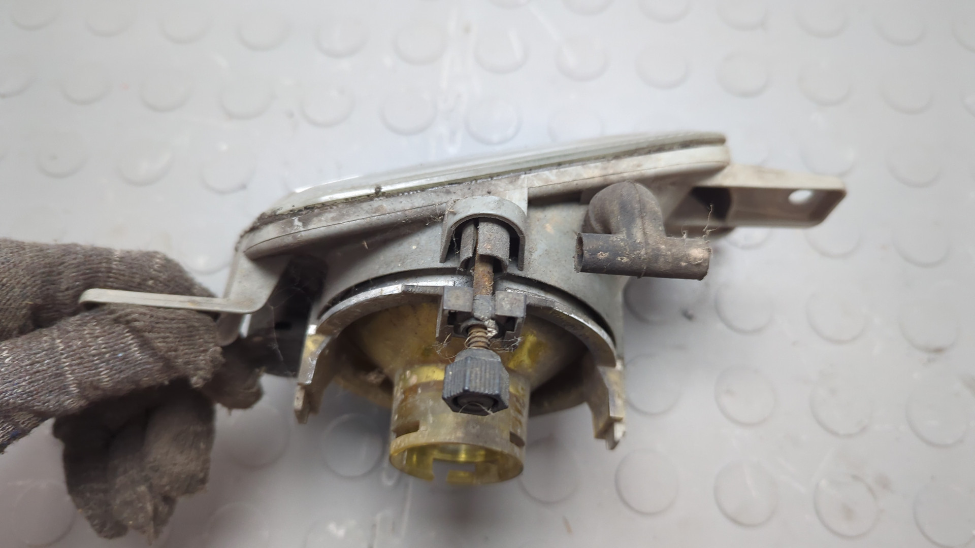 Фара противотуманная правая