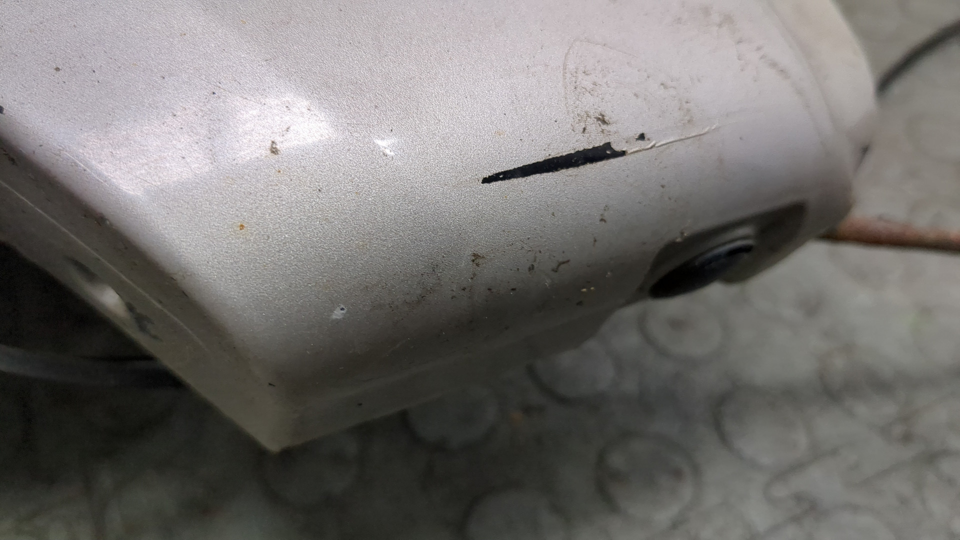 Накладка переднего крыла правого