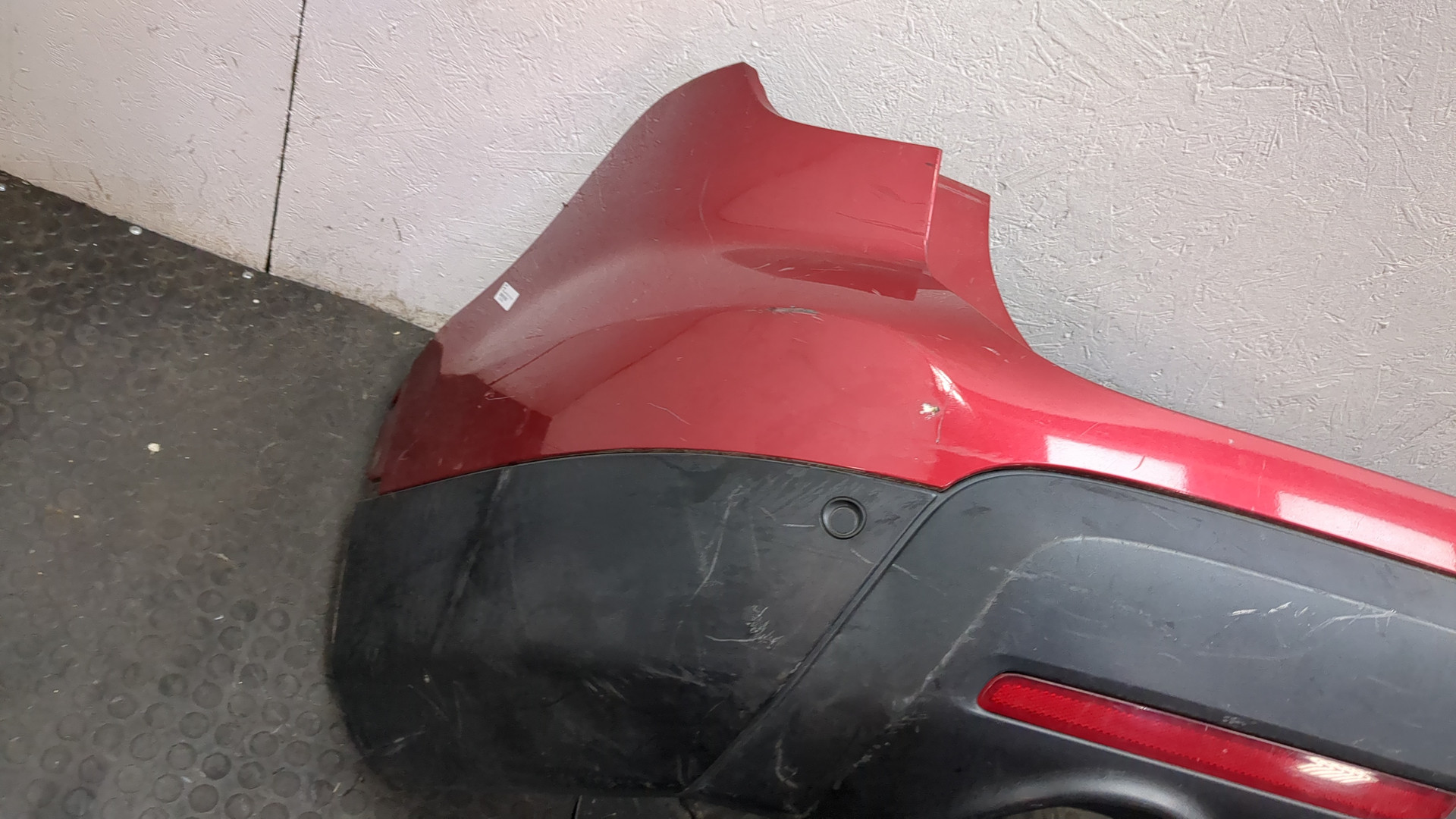 Бампер задний