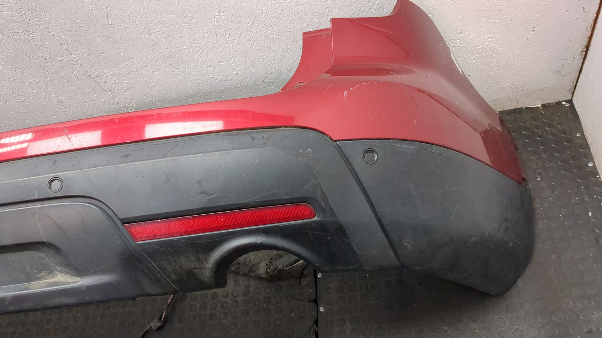 Бампер задний