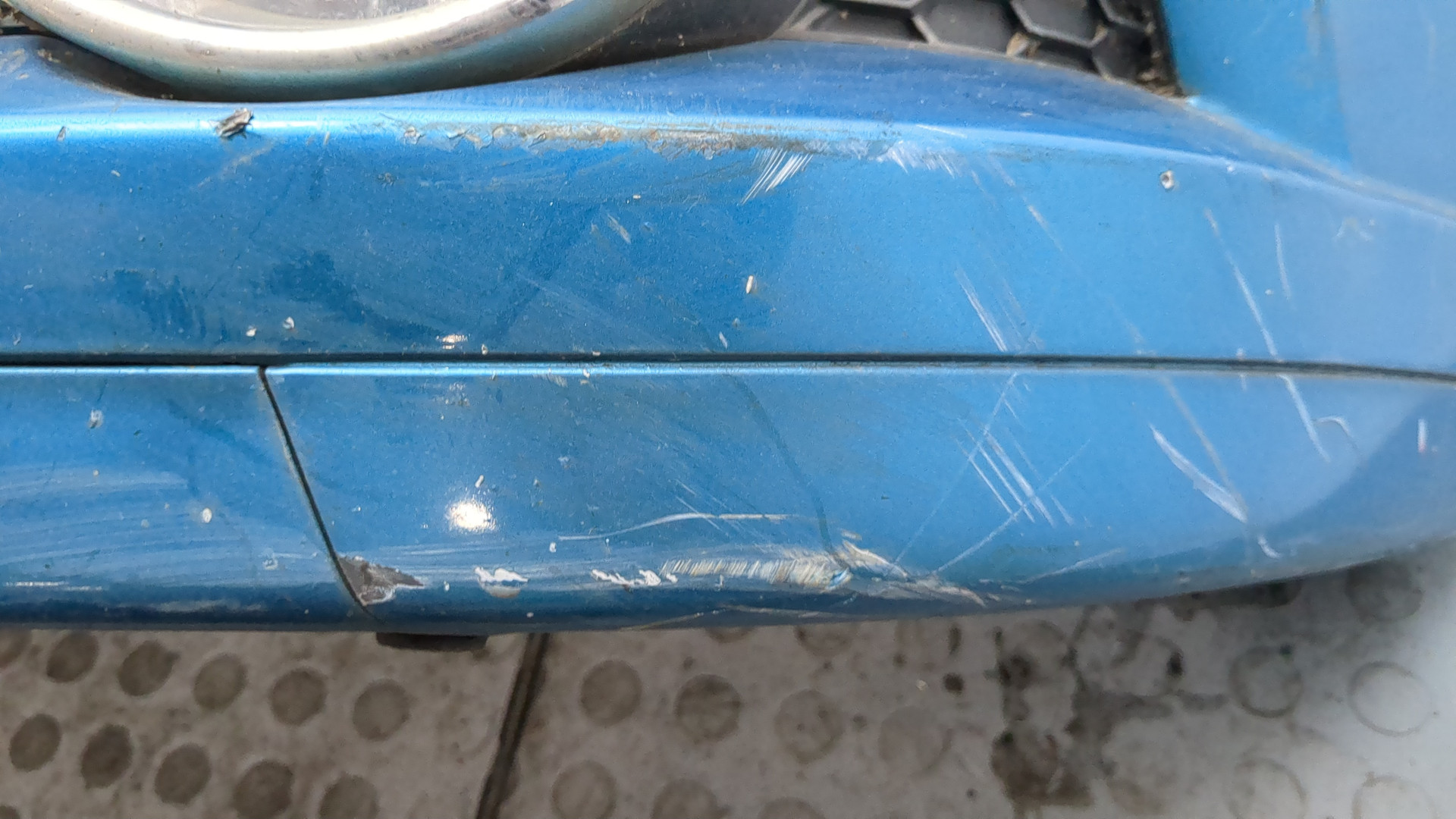 Бампер передний