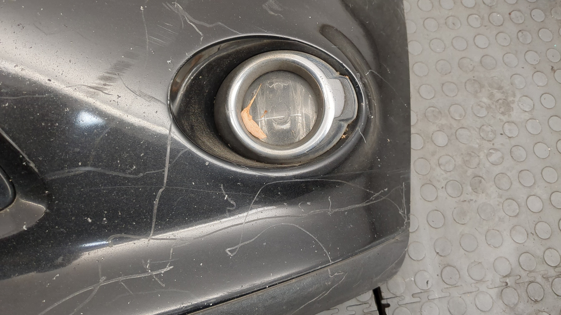 Бампер передний