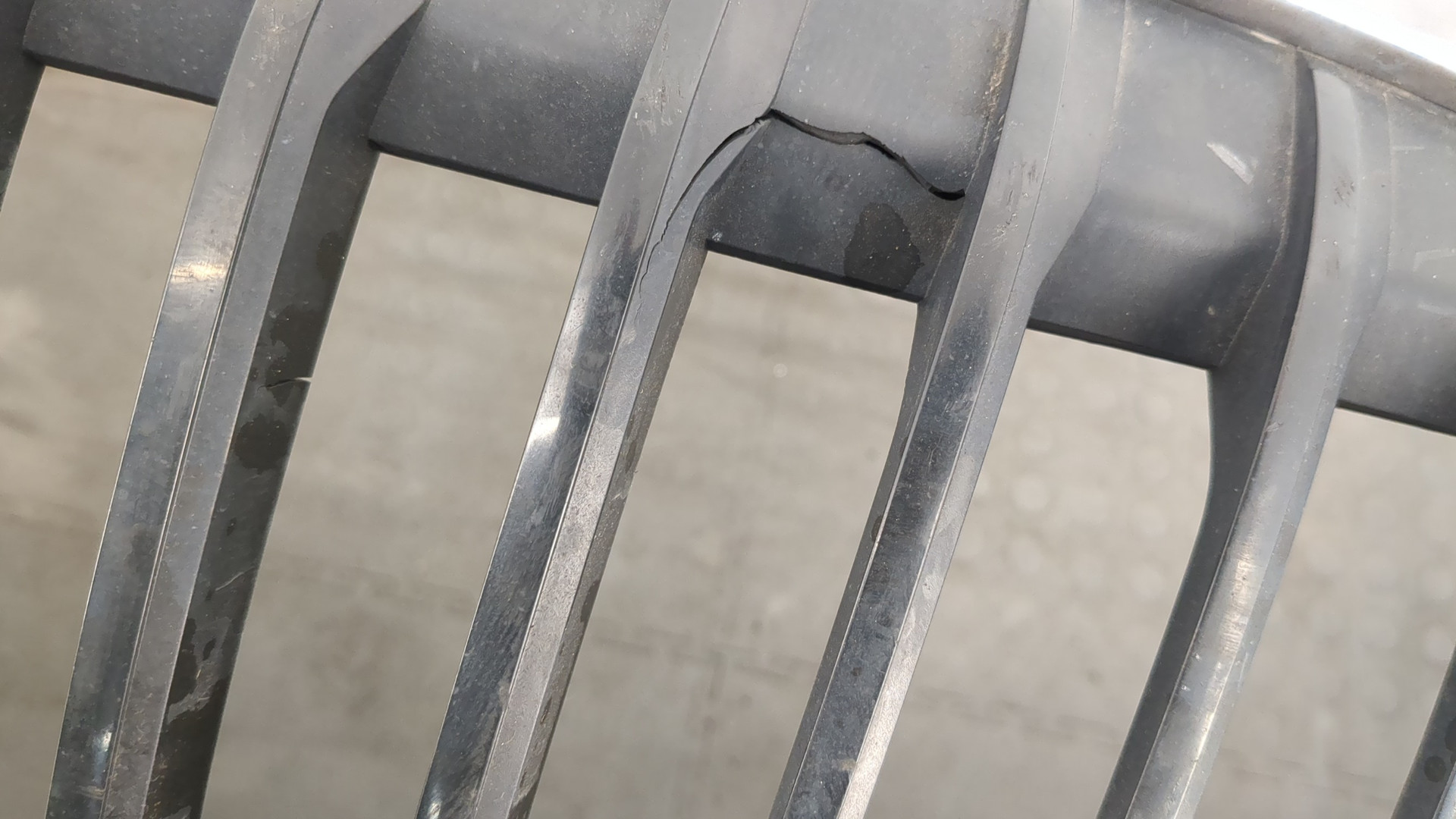 Бампер передний