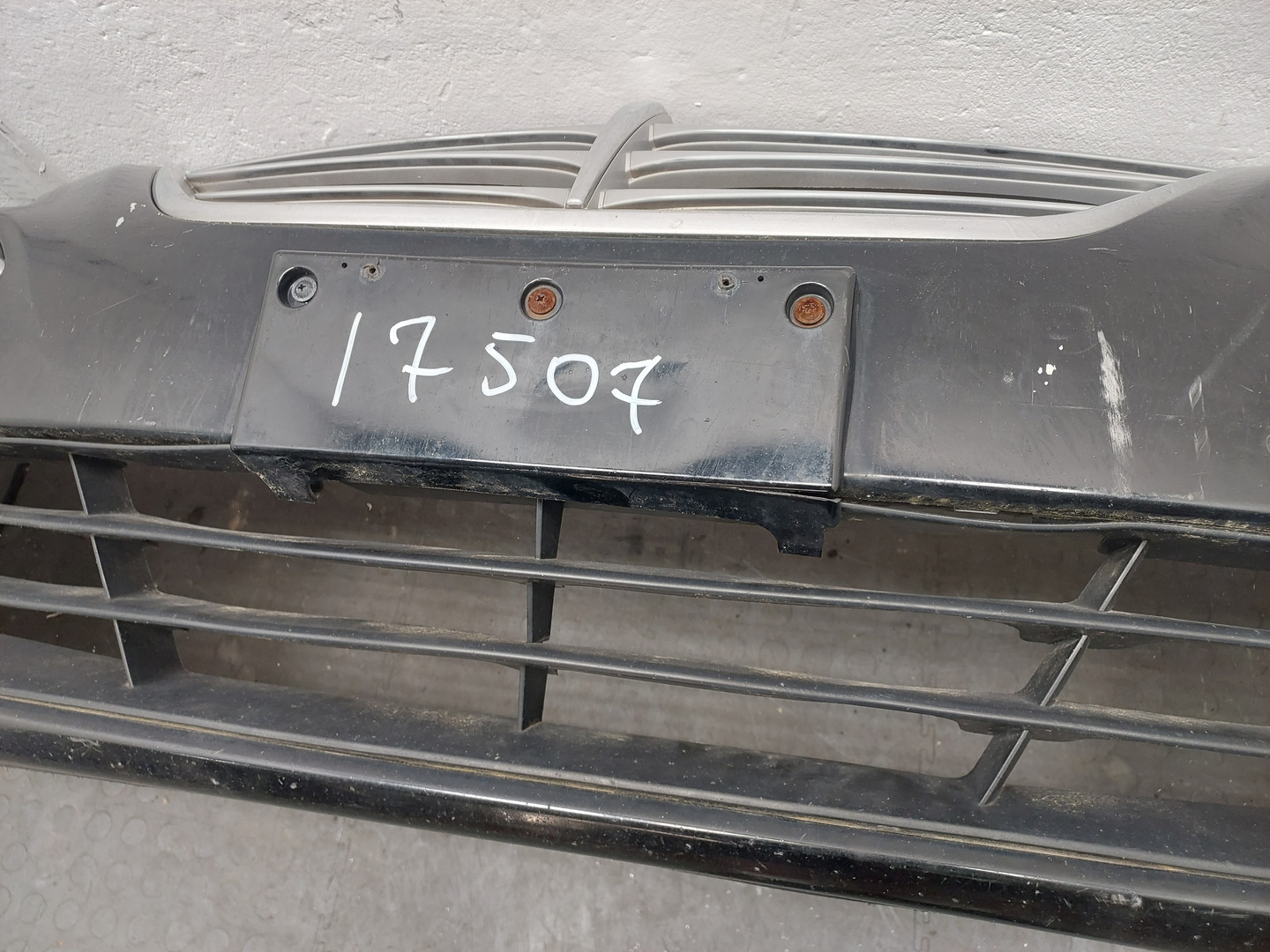 Бампер передний