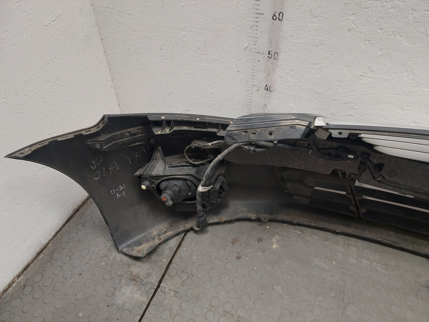 Бампер передний