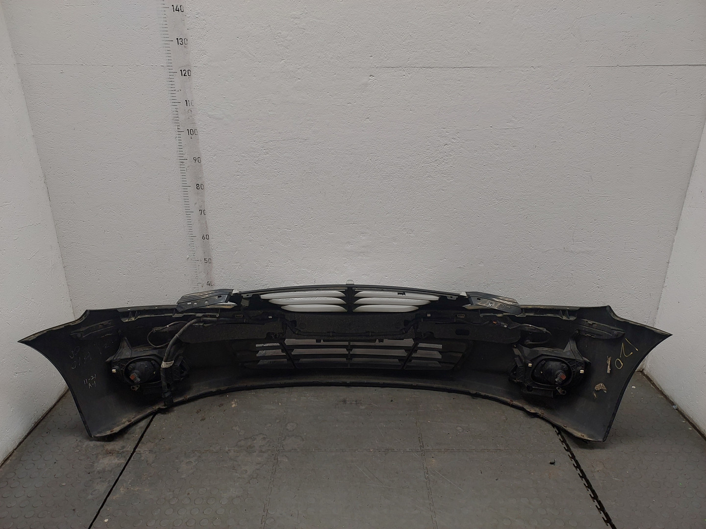 Бампер передний