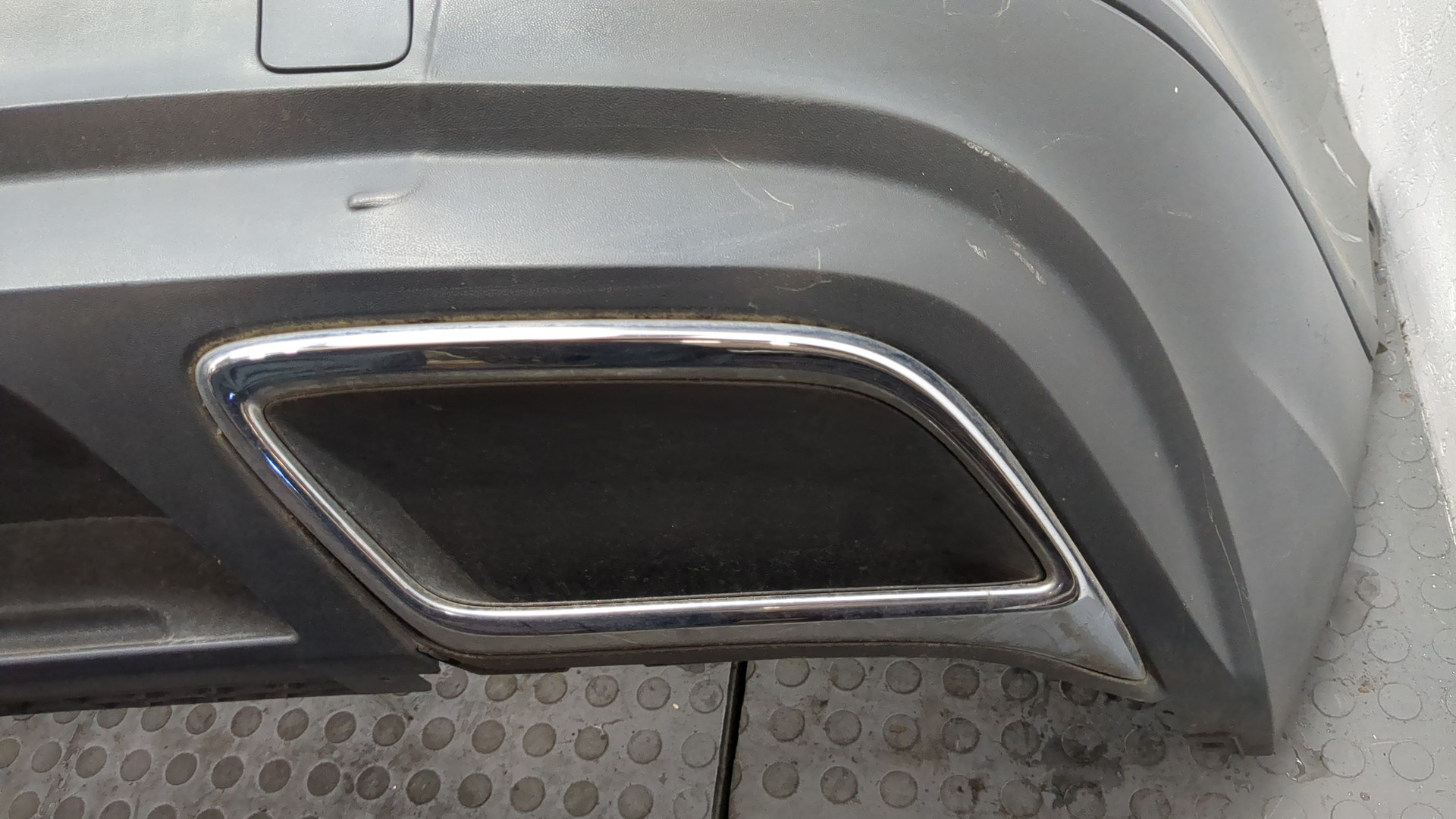 Бампер задний