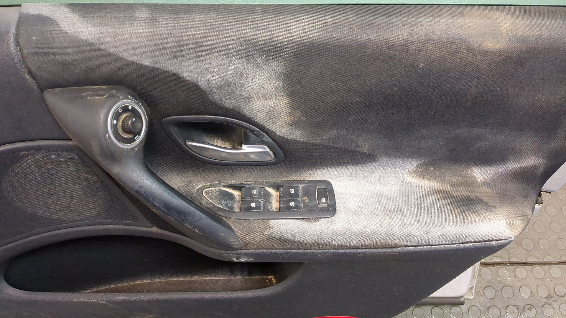 Дверь передняя правая