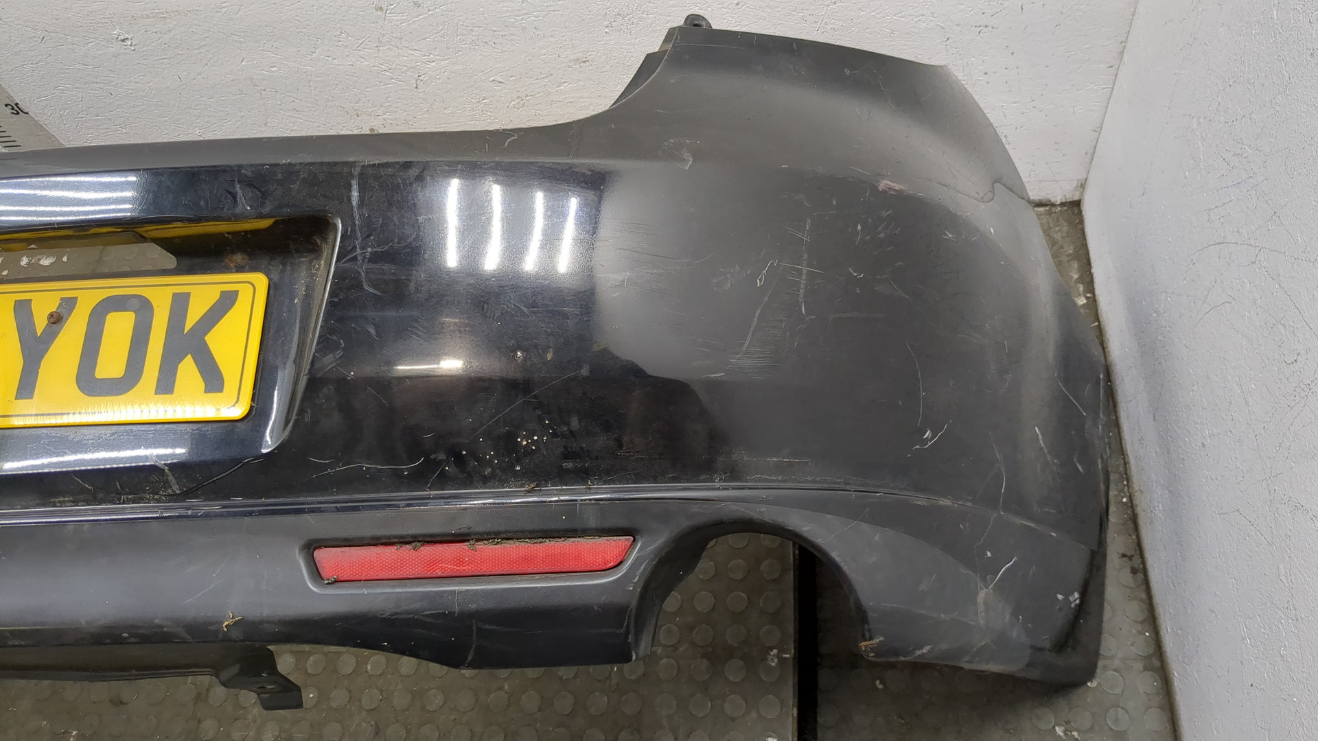 Бампер задний