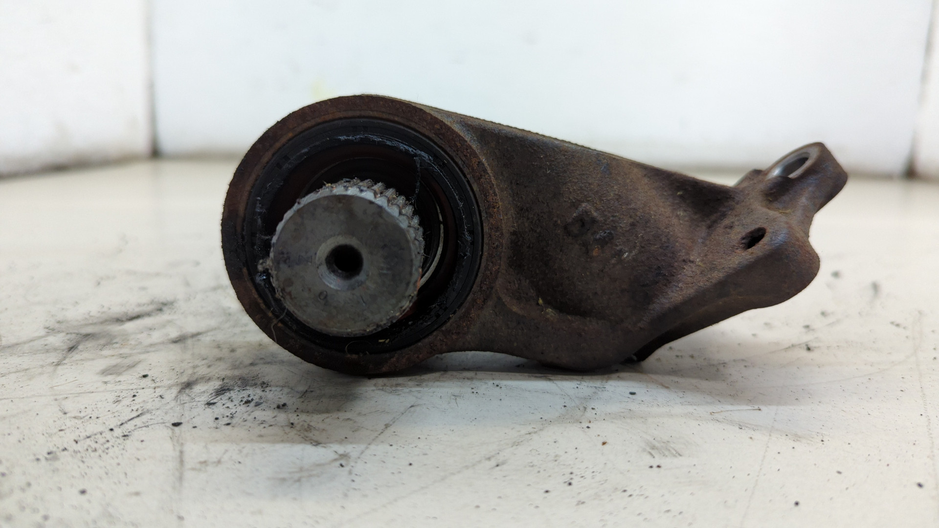 Полуось передняя правая