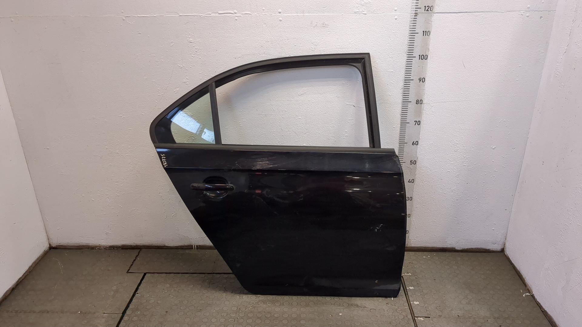 Дверь задняя правая