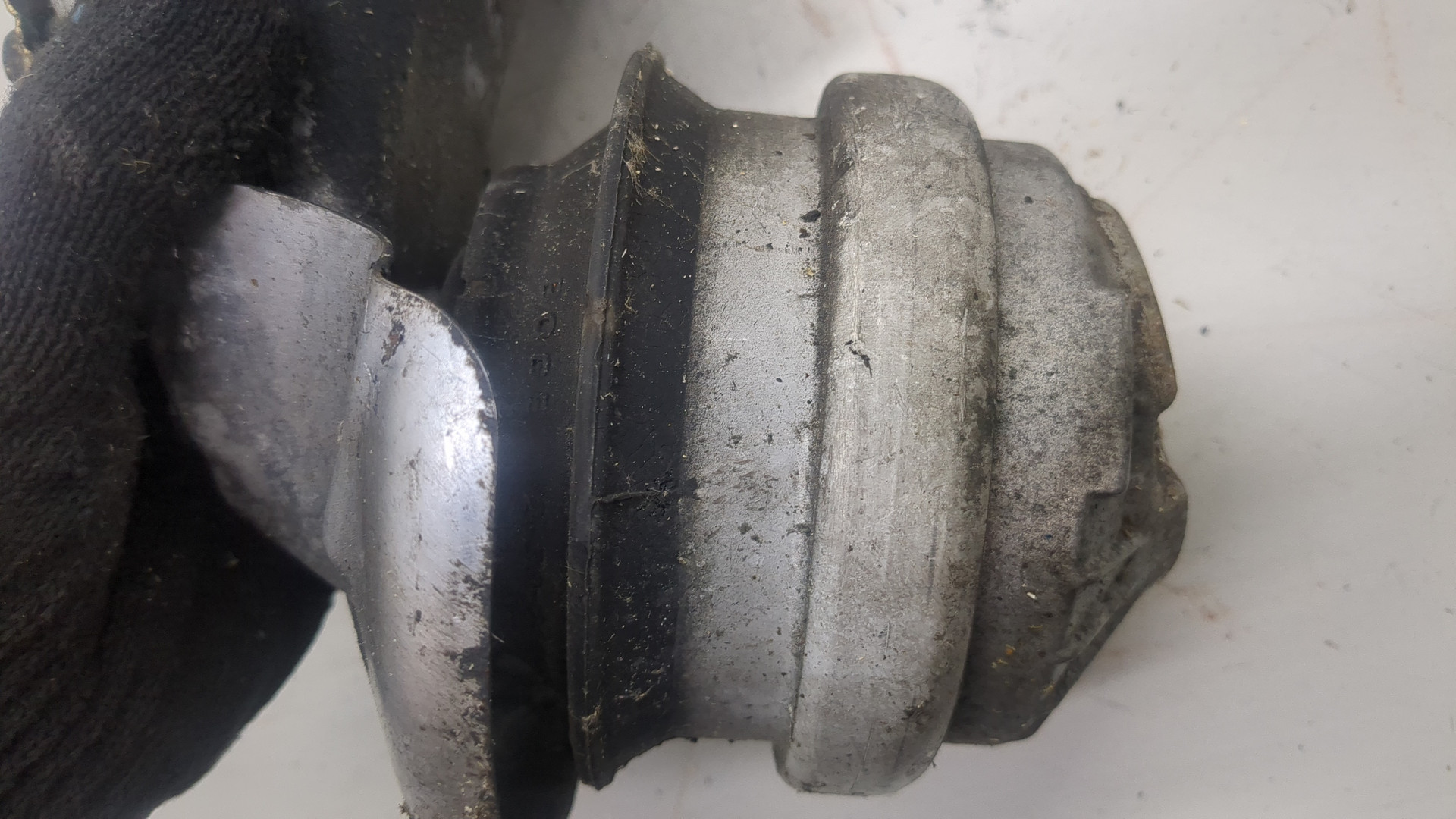 Опора двигателя