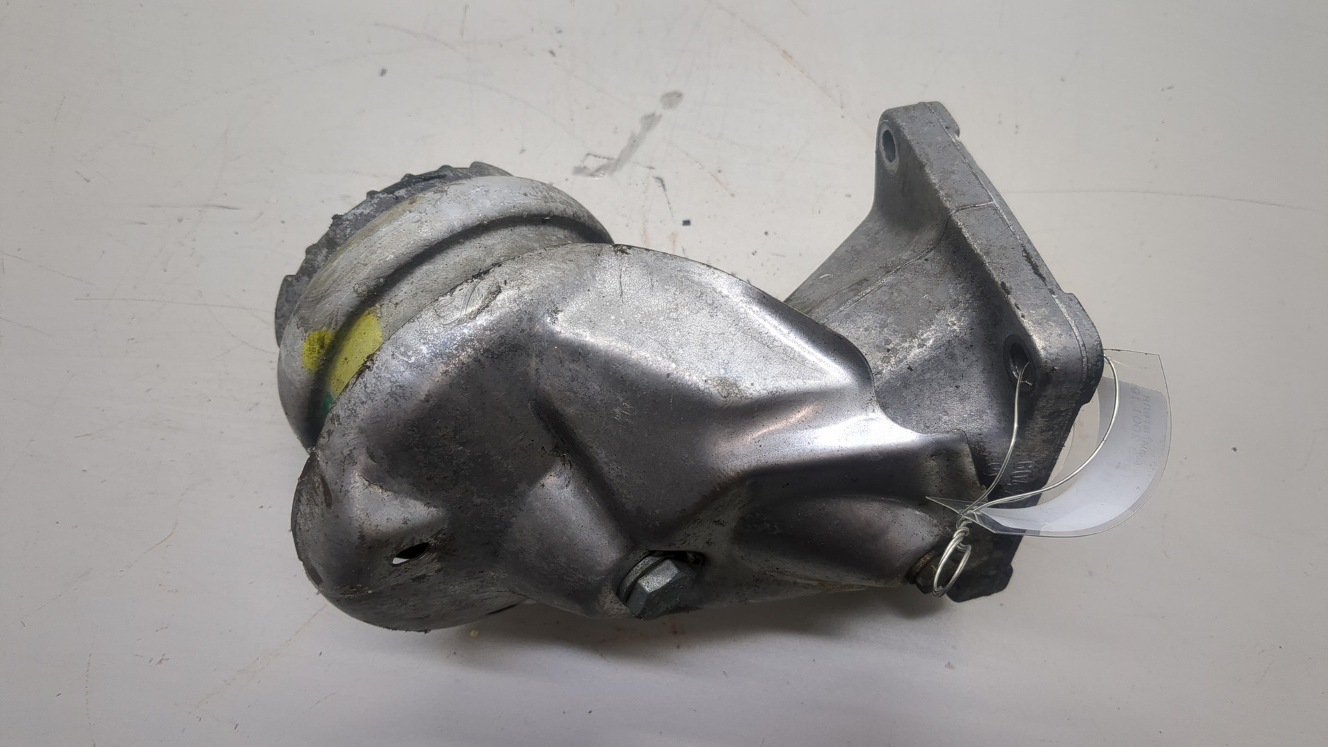 Опора двигателя