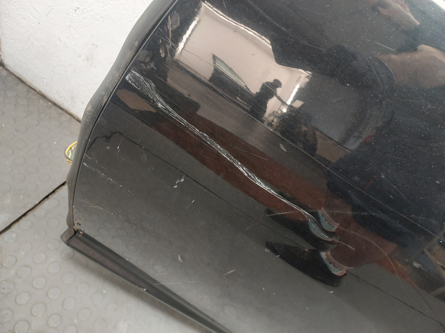 Дверь задняя левая