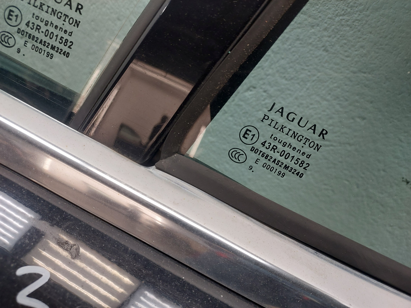 Дверь задняя левая