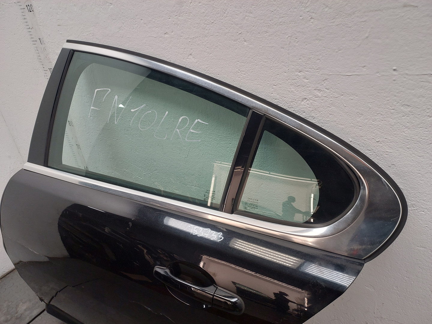 Дверь задняя левая