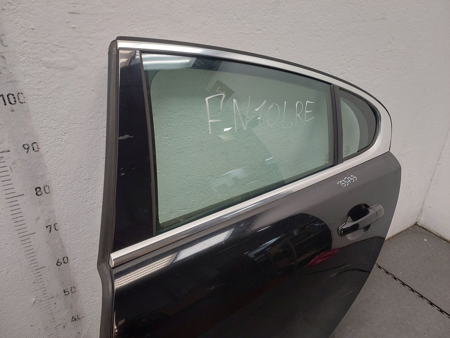 Дверь задняя левая