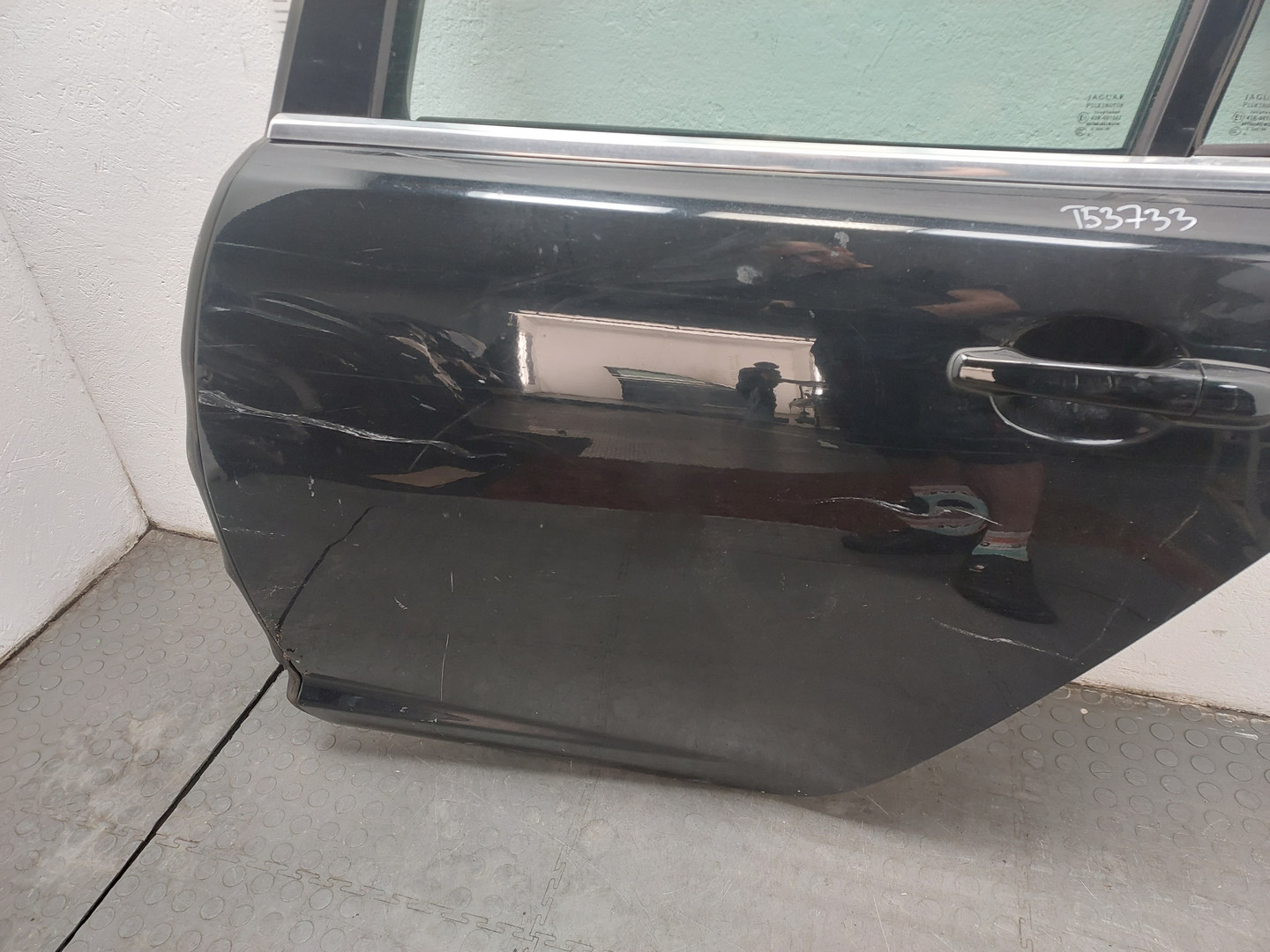 Дверь задняя левая