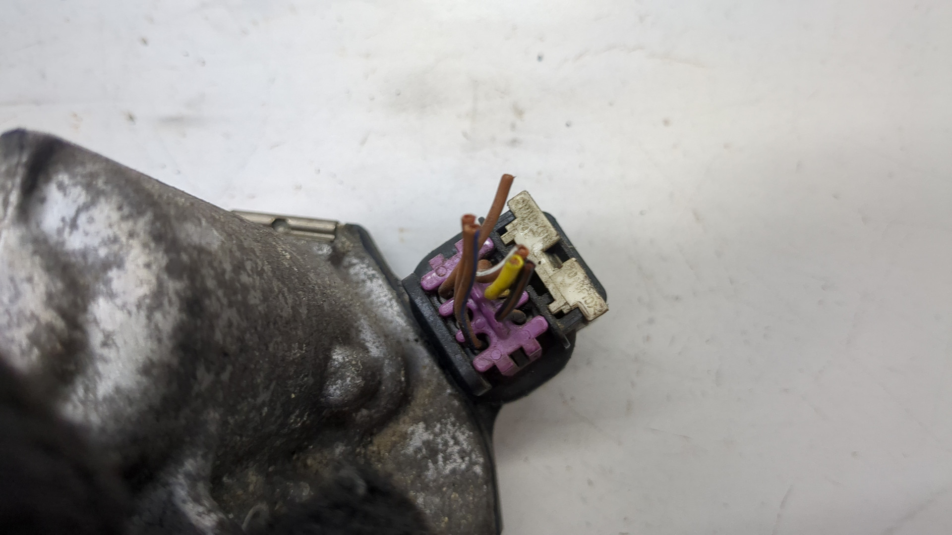 Заслонка дроссельная электрическая