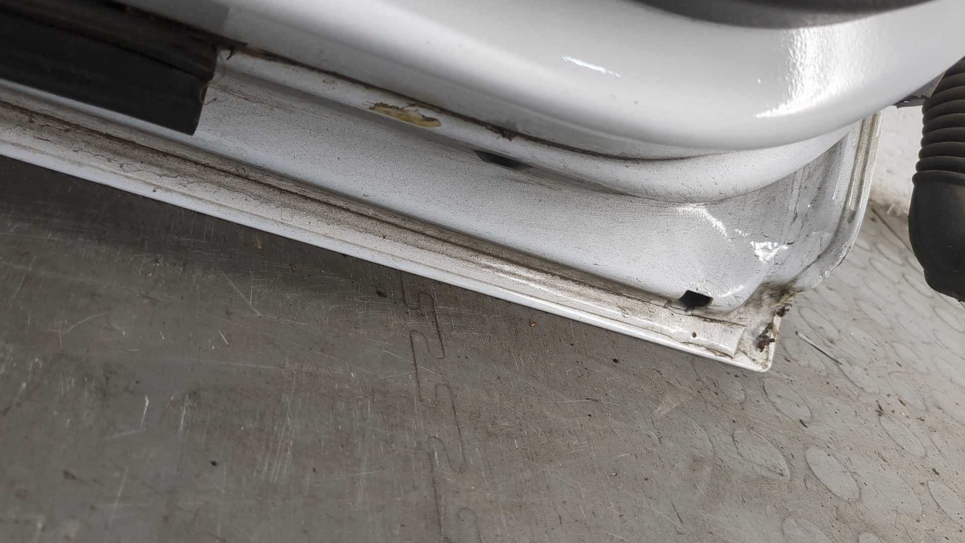 Дверь задняя левая