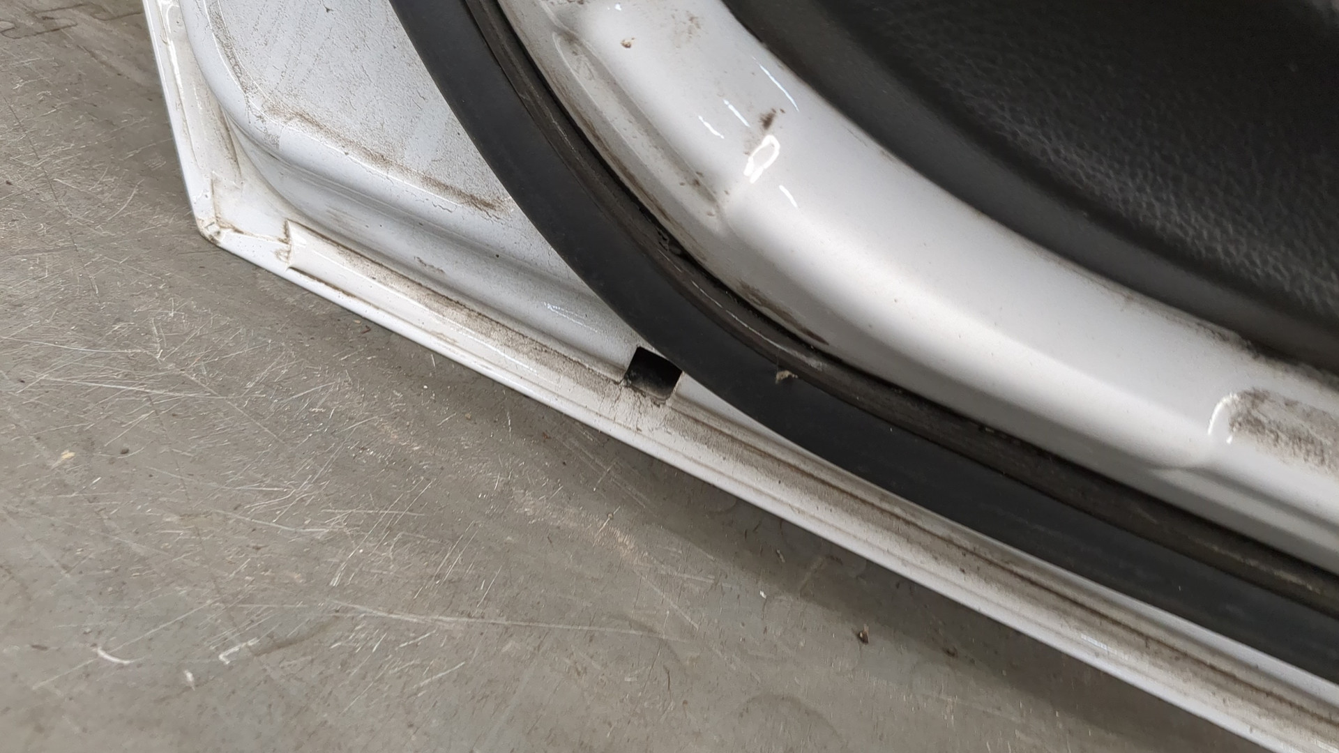 Дверь задняя левая