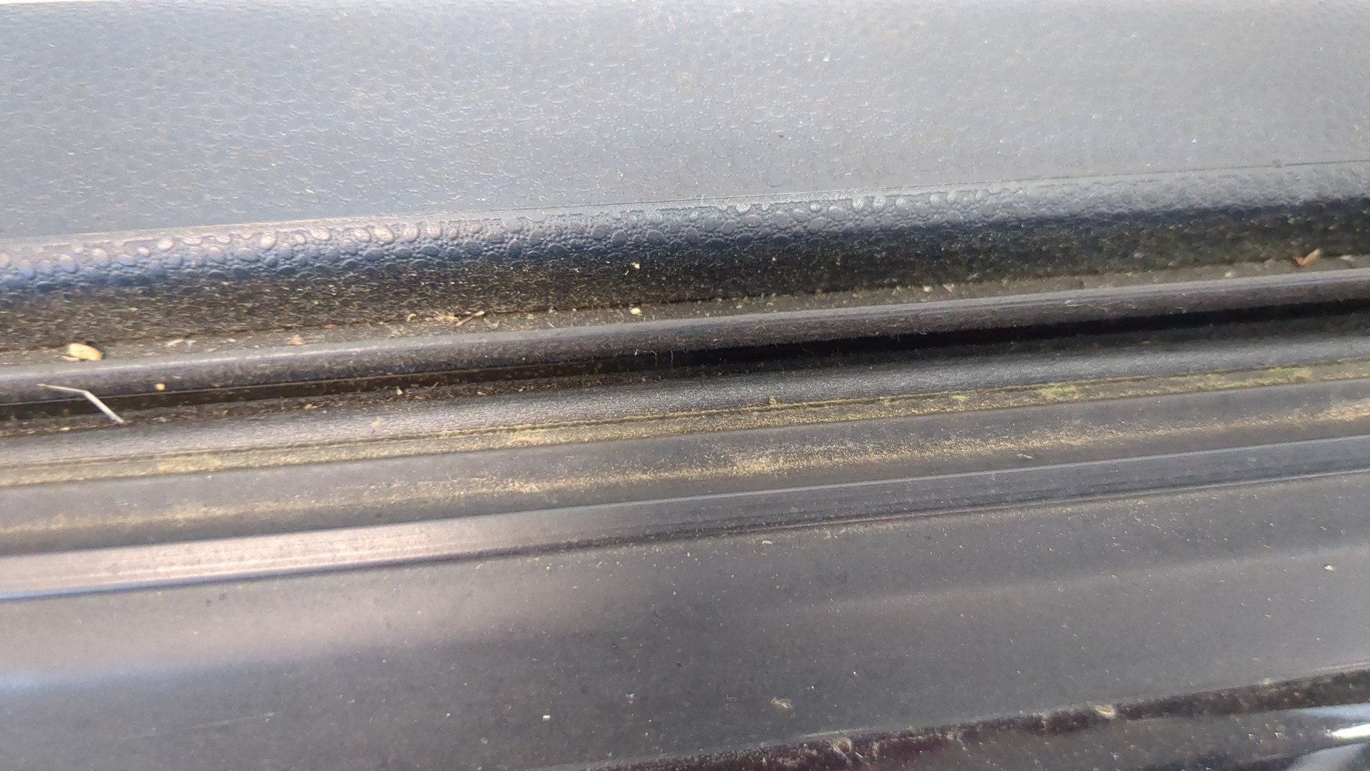 Дверь передняя левая