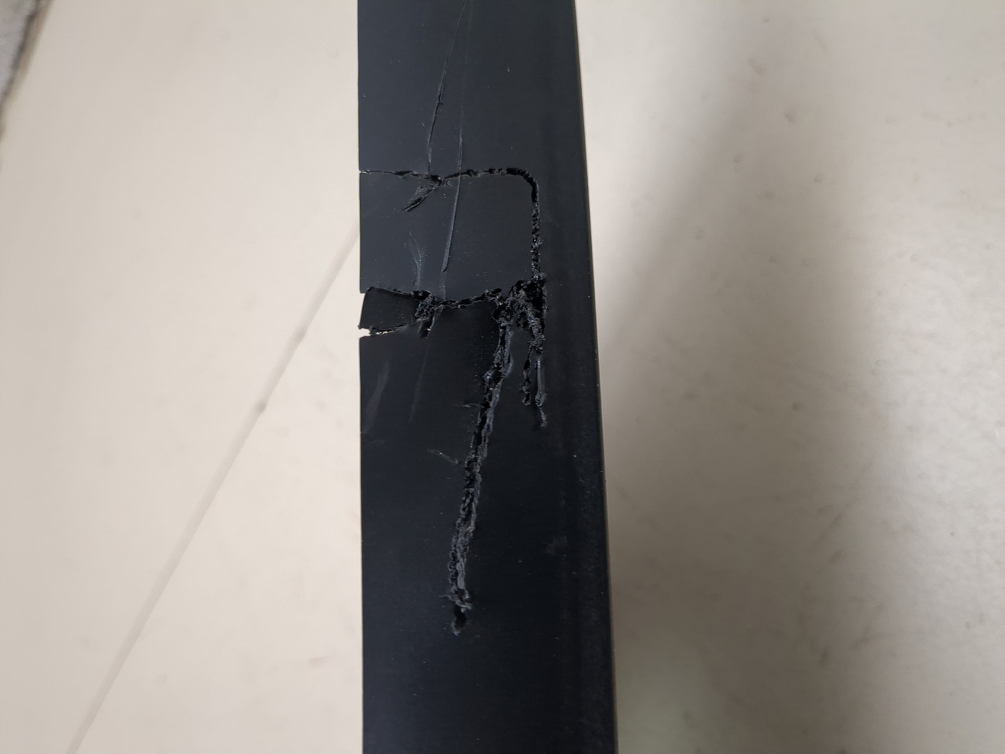 Стекло боковое