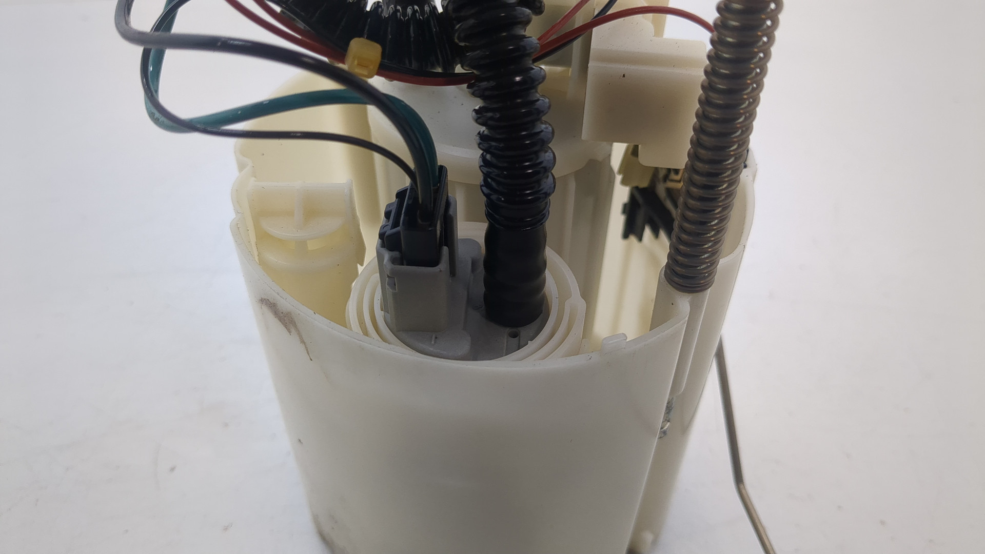 Насос топливный электрический