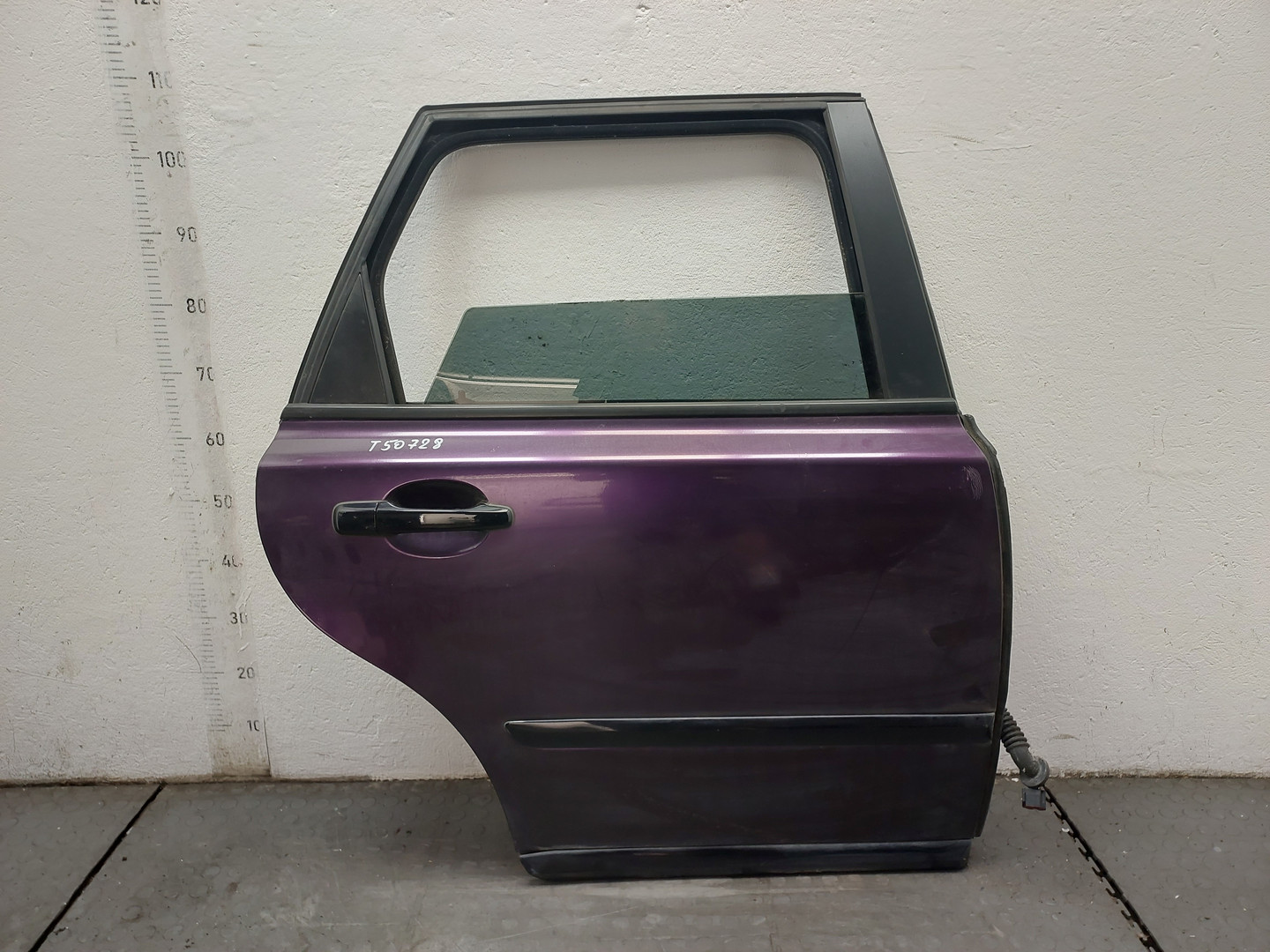 Дверь задняя правая