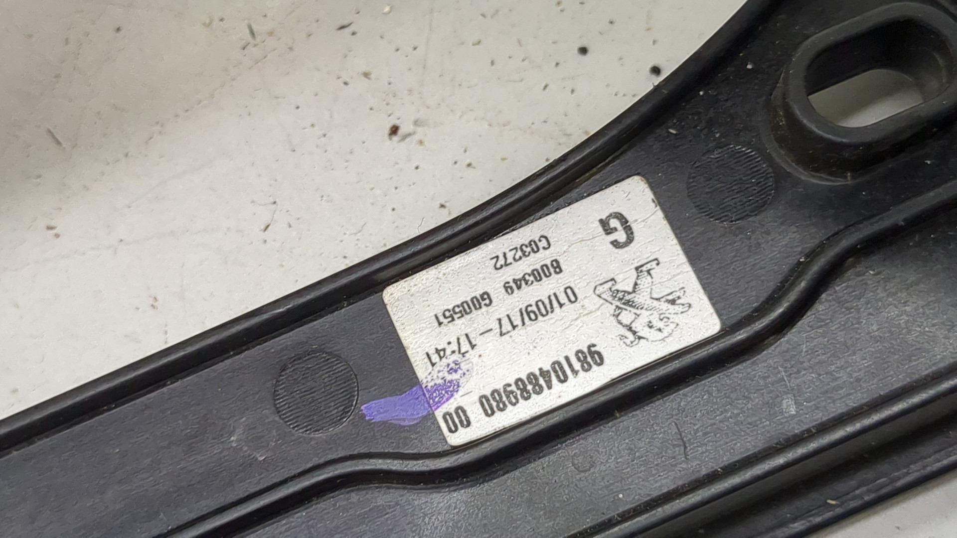 Стеклоподъемник электр. передний левый